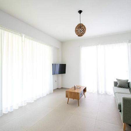 Ennea Suites-Earth Suite Flámbouras Eksteriør bilde